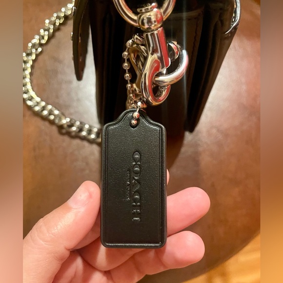 Coach Cassie 19 Shoulder Bag with Rivets - Picture 4 of 6